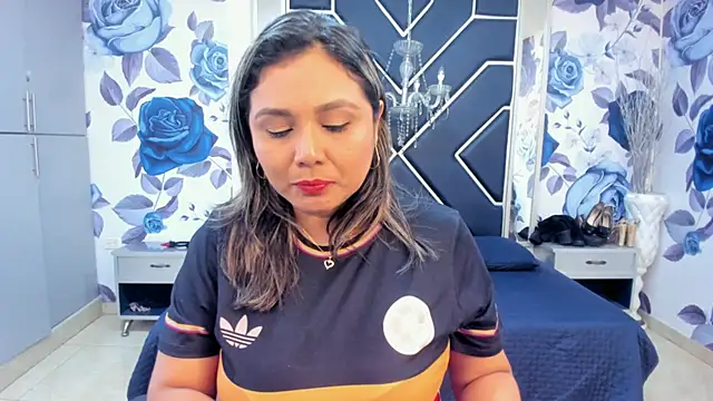 Snapshot of LatinaHoleQueen chatting on October 14, 2025, 2:51 pm LatinaHoleQueen online show from October 14, 2025, 2:51 pm