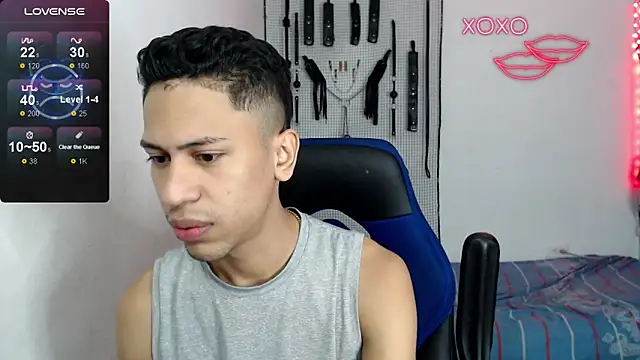 Snapshot of dylan_apol0 chatting on October 22, 2025, 11:43 am dylan apol0 online show from October 22, 2025, 11:43 am