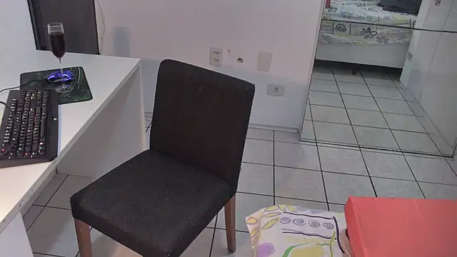 Snapshot of raposinharabuda chatting on November 22, 2025, 2:43 am raposinharabuda online show from November 22, 2025, 2:43 am