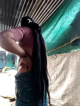 Falguni Desai online show from December 3, 2025, 2:08 am