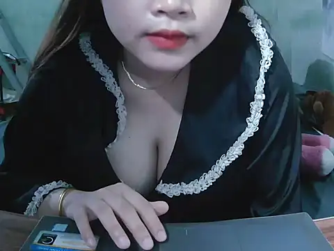 Lily3322 online show from September 13, 2025, 3:23 pm