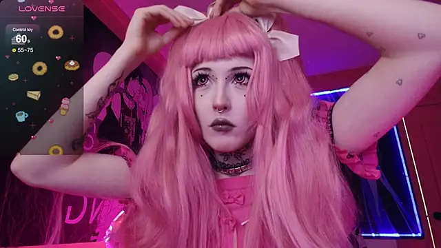 MilkMeSoftly online show from October 17, 2025, 8:17 am