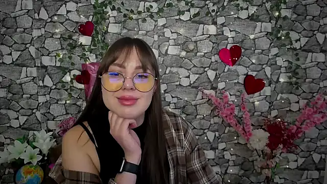 Amanda Bright  online show from November 25, 2025, 10:15 am