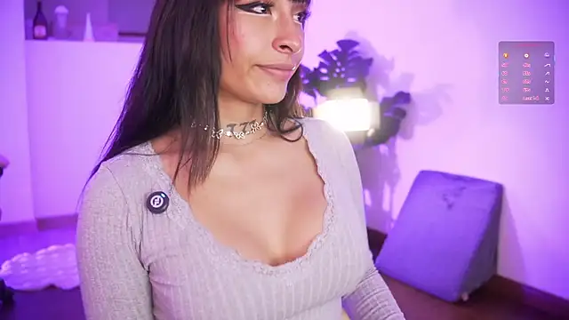 AnnieCouperr online show from March 18, 2026, 8:56 pm