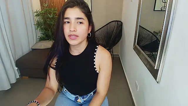 Snapshot of Lia_Mar_ chatting on September 15, 2025, 6:08 pm Lia Mar online show from September 15, 2025, 6:08 pm