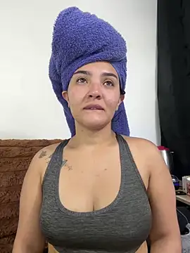 meli  brown online show from November 26, 2025, 2:45 am