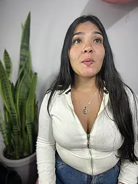 Snapshot of meli__brown chatting on May 31, 2026, 5:37 am meli brown online show from May 31, 2026, 5:37 am