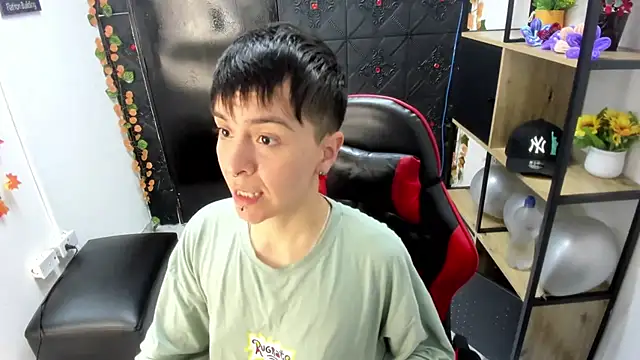  Hannah Hot online show from March 18, 2026, 2:37 am