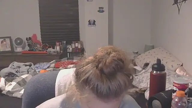 Snapshot of Sexyblonde12344 chatting on September 17, 2025, 2:41 pm Sexyblonde12344 online show from September 17, 2025, 2:41 pm