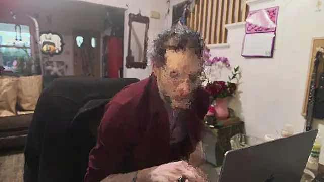 MasterDaddyCool online show from March 19, 2026, 10:58 pm