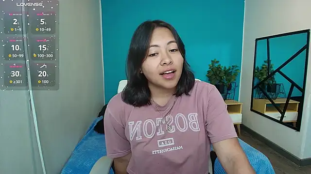 Louisa  clare online show from December 4, 2025, 3:05 am