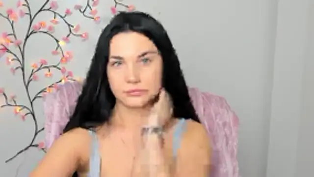 Lune Moon online show from January 7, 2026, 6:49 am