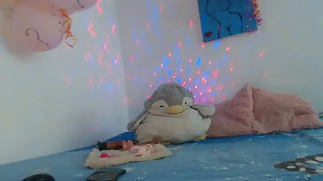 Victoria new online show from November 11, 2025, 7:03 pm