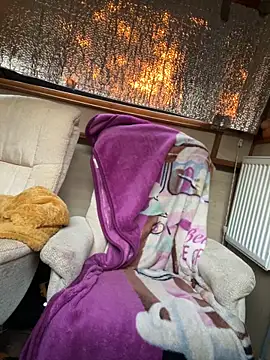 ladyboatlady online show from March 10, 2026, 6:40 am