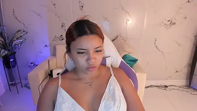 scarlett enjoy1 online show from September 11, 2025, 12:27 pm