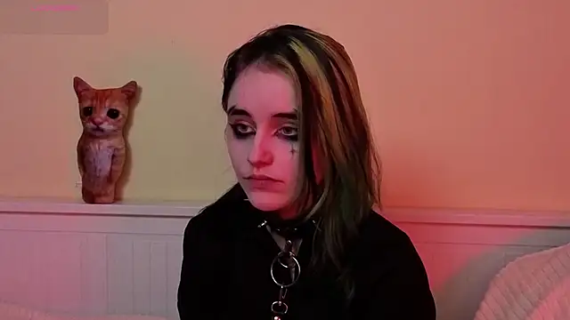 PortiaHedge online show from September 22, 2025, 6:21 pm