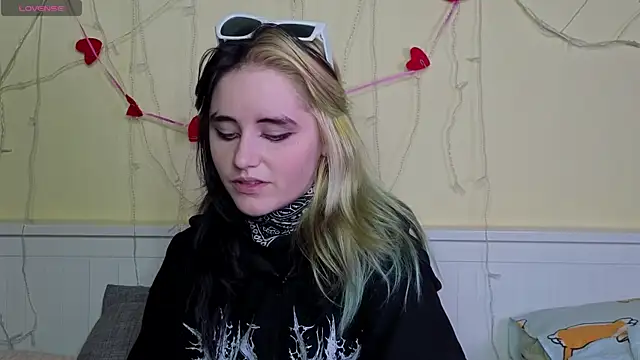 PortiaHedge online show from November 9, 2025, 6:06 pm