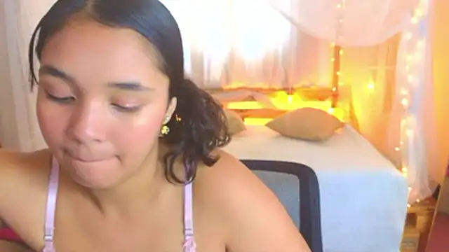 loreaniss online show from November 4, 2025, 2:16 pm