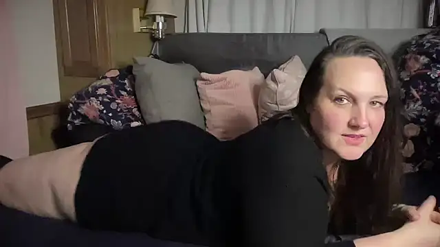 Just Trudy online show from November 30, 2025, 2:15 am