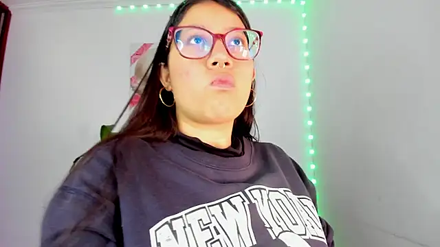 rouse red online show from November 14, 2025, 7:12 pm