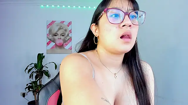 rouse red online show from November 18, 2025, 6:56 pm