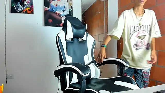 briamhoconor xh online show from March 24, 2026, 5:45 am