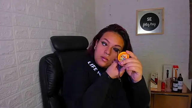 Snapshot of Arthemisa_tay69 chatting on November 11, 2025, 2:33 am Arthemisa tay69 online show from November 11, 2025, 2:33 am