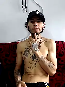 Tattoboy19cm online show from February 18, 2026, 4:25 pm