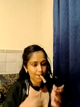 cute indianxo online show from April 7, 2026, 5:13 pm