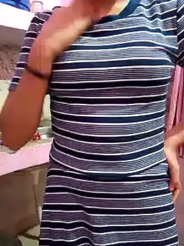 Snapshot of laleela1 chatting on September 19, 2025, 10:16 am laleela1 online show from September 19, 2025, 10:16 am