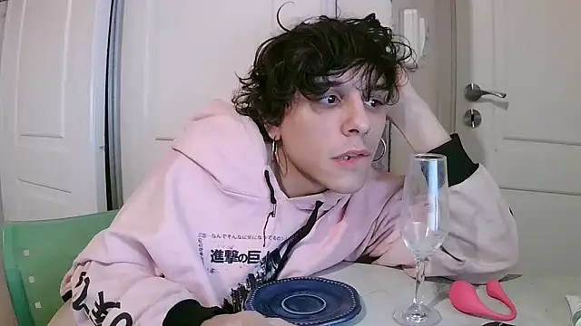 Snapshot of f3lifeliz chatting on October 5, 2025, 9:24 pm f3lifeliz online show from October 5, 2025, 9:24 pm