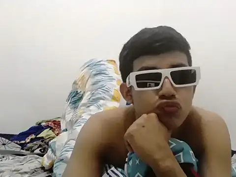 Snapshot of methme chatting on October 31, 2025, 11:39 pm methme online show from October 31, 2025, 11:39 pm