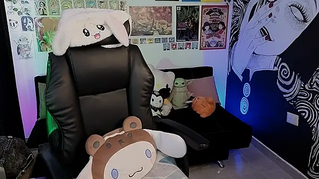 Snapshot of Yuhwan_ chatting on September 13, 2025, 5:57 pm Yuhwan online show from September 13, 2025, 5:57 pm