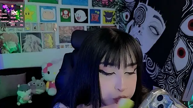 Snapshot of Yuhwan_ chatting on November 7, 2025, 6:30 pm Yuhwan online show from November 7, 2025, 6:30 pm