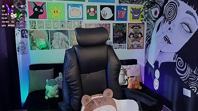 Snapshot of Yuhwan_ chatting on November 8, 2025, 8:18 pm Yuhwan online show from November 8, 2025, 8:18 pm