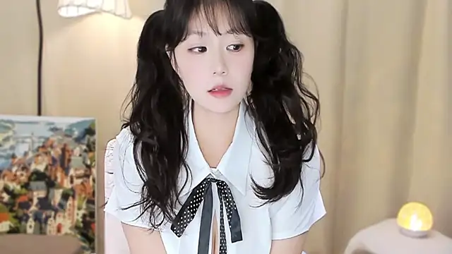 lumi65 online show from December 14, 2025, 7:25 am