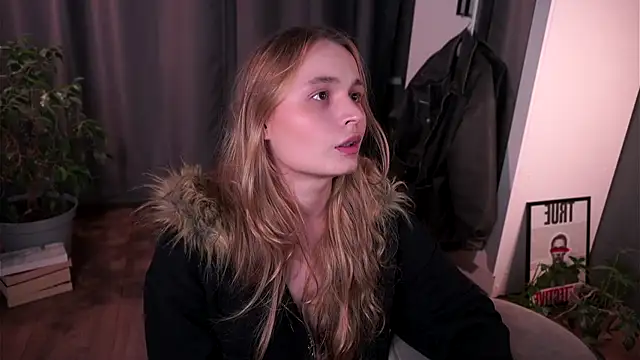 Snapshot of lisa_schiele chatting on November 11, 2025, 7:47 pm lisa schiele online show from November 11, 2025, 7:47 pm