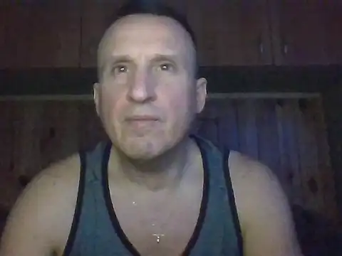 Maksymilian1 online show from December 1, 2025, 7:19 pm