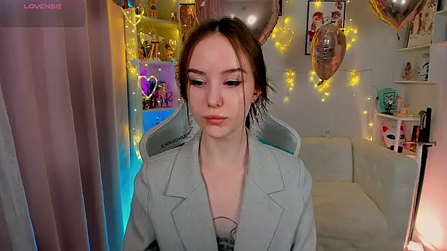 MarySparkle online show from February 11, 2026, 4:39 am