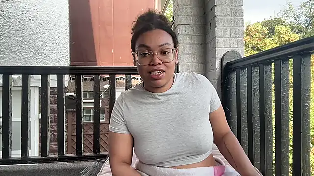 Snapshot of zahrabliss chatting on September 10, 2025, 8:09 pm zahrabliss online show from September 10, 2025, 8:09 pm