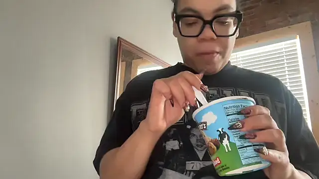 Snapshot of zahrabliss chatting on January 12, 2026, 7:41 pm zahrabliss online show from January 12, 2026, 7:41 pm