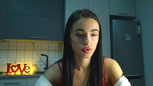 Snapshot of EvaMelnik chatting on September 12, 2025, 5:02 pm EvaMelnik online show from September 12, 2025, 5:02 pm