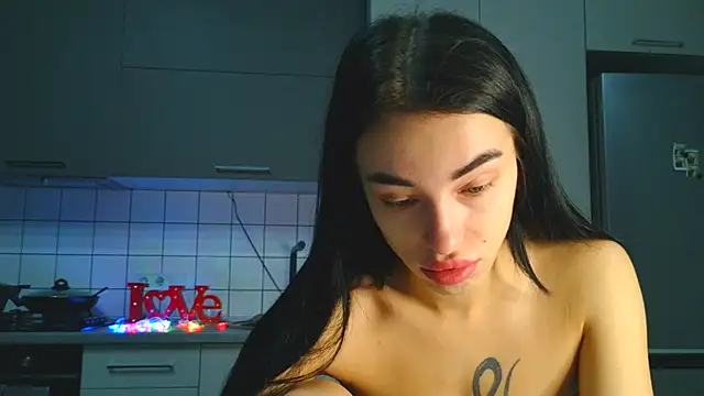 Snapshot of EvaMelnik chatting on October 29, 2025, 3:25 pm EvaMelnik online show from October 29, 2025, 3:25 pm