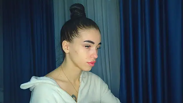 EvaMelnik online show from November 20, 2025, 4:29 pm