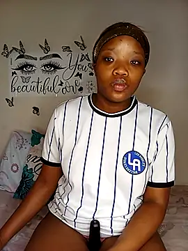 Snapshot of Young_Slut21 chatting on October 4, 2025, 1:47 am Young Slut21 online show from October 4, 2025, 1:47 am