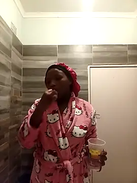 Snapshot of Young_Slut21 chatting on November 7, 2025, 2:22 am Young Slut21 online show from November 7, 2025, 2:22 am