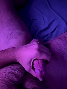 Snapshot of pioca1924 chatting on October 26, 2025, 12:27 am pioca1924 online show from October 26, 2025, 12:27 am