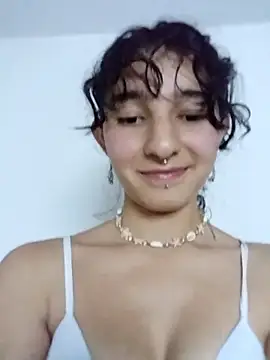 Snapshot of LuaBusch chatting on January 6, 2026, 5:44 am LuaBusch online show from January 6, 2026, 5:44 am