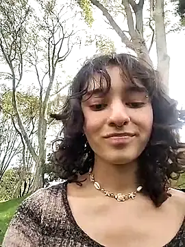 Snapshot of LuaBusch chatting on April 9, 2026, 9:31 pm LuaBusch online show from April 9, 2026, 9:31 pm