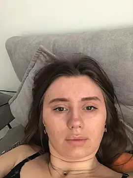 BeatriceAddams online show from March 1, 2026, 11:23 am